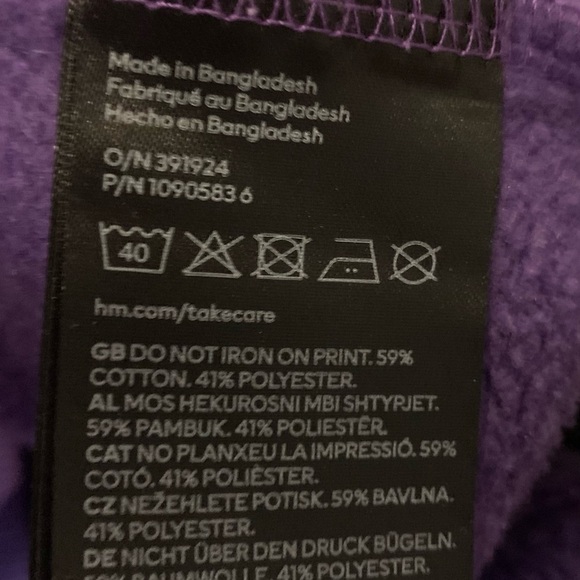 H&M Purple Alaska Graphic Women’s Sweatshirt Size Medium - Picture 3 of 3